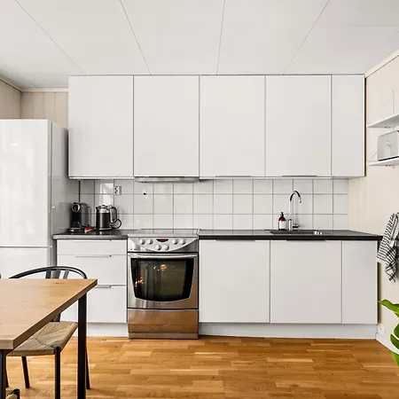 Charm - Right In The Center! * Bergen